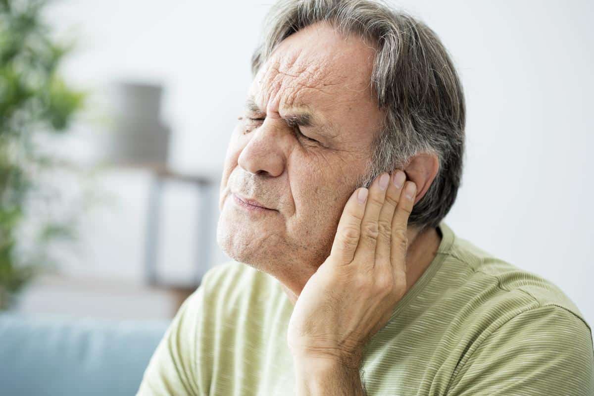 Tinnitus Hearing Aid For Senior Citizen
