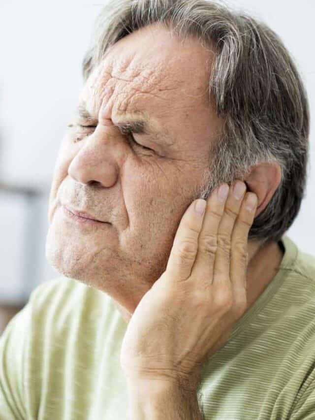cropped-Tinnitus-Hearing-Aid-for-Senior-Citizen.jpg